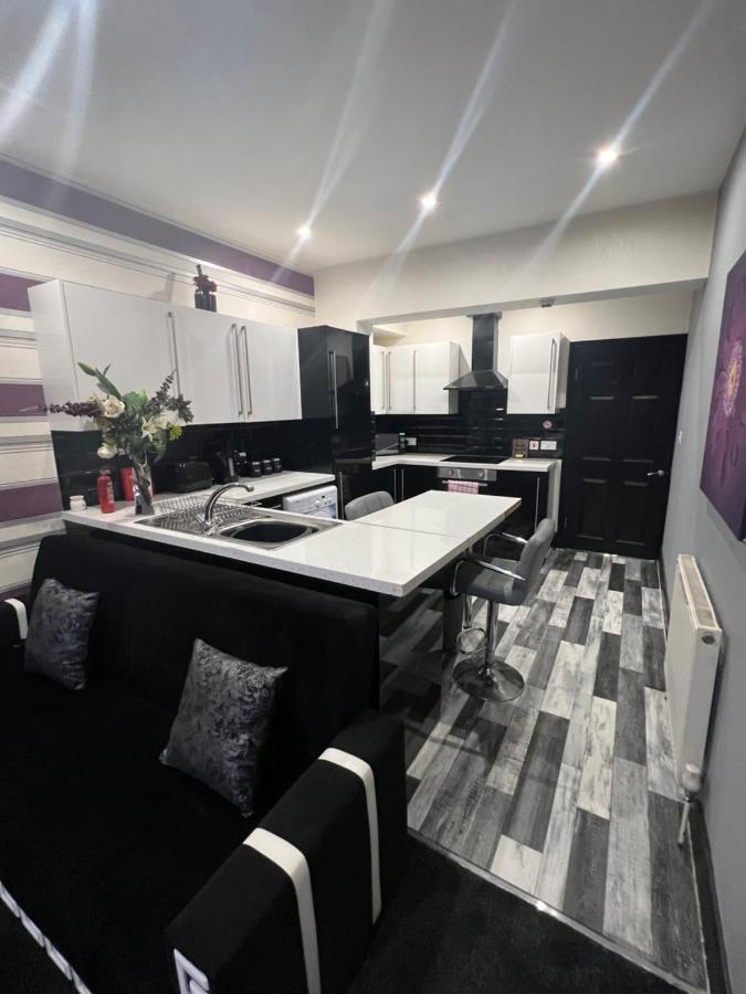 Boutique Blackpool 2 Bed Grey Apartment Sleeps 10 Exterior photo